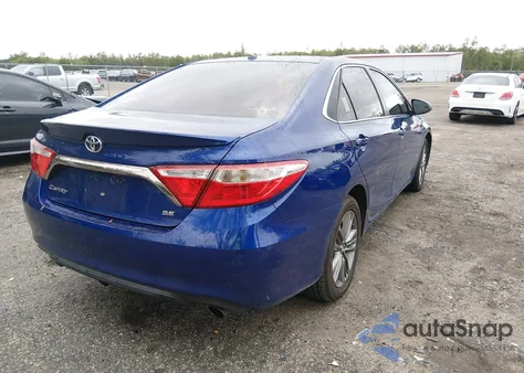2015 Toyota Camry Se z USA, uszkodzony, nr VIN 4T1BF1FK9FU911043